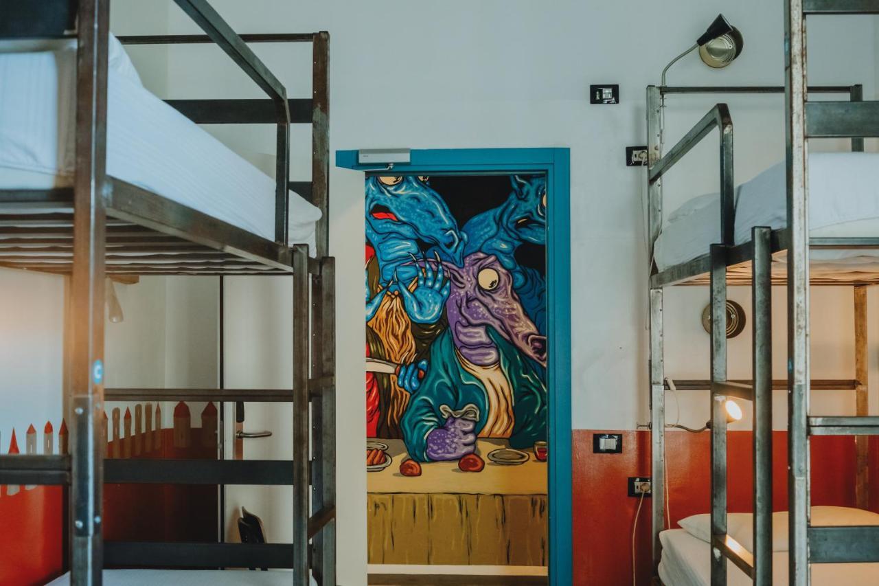 Hostal Madama Hostel&bistrot